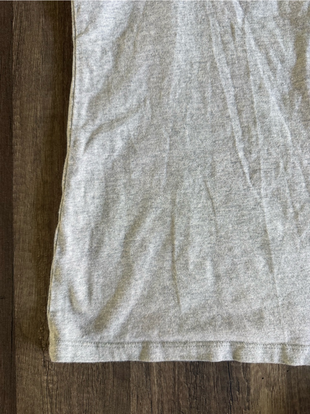 Melrose & Market Top Gray Short Sleeve Top Cut Out Back Size Large - Picture 8 of 8